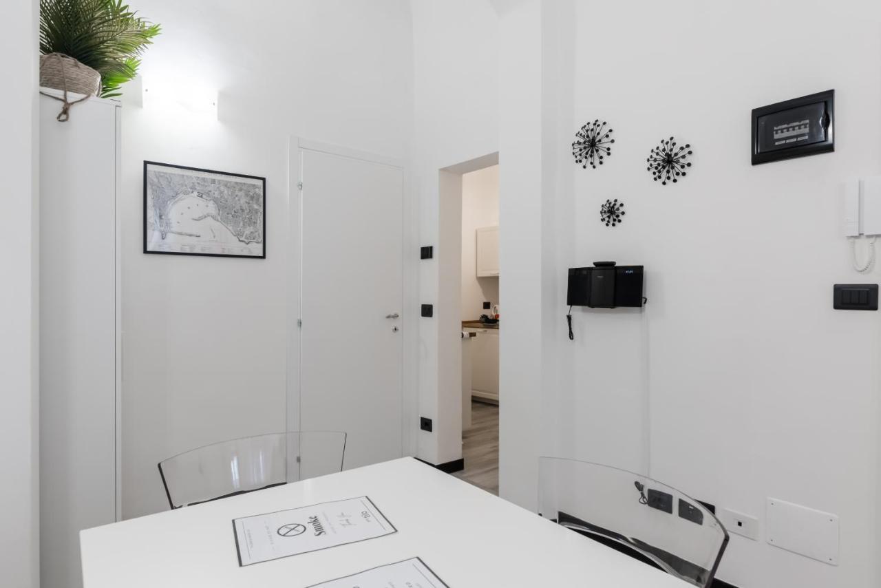 Acquario 5' Free Wifi & Netflix "Prione" By Tilo Apartment'S Cenova Dış mekan fotoğraf
